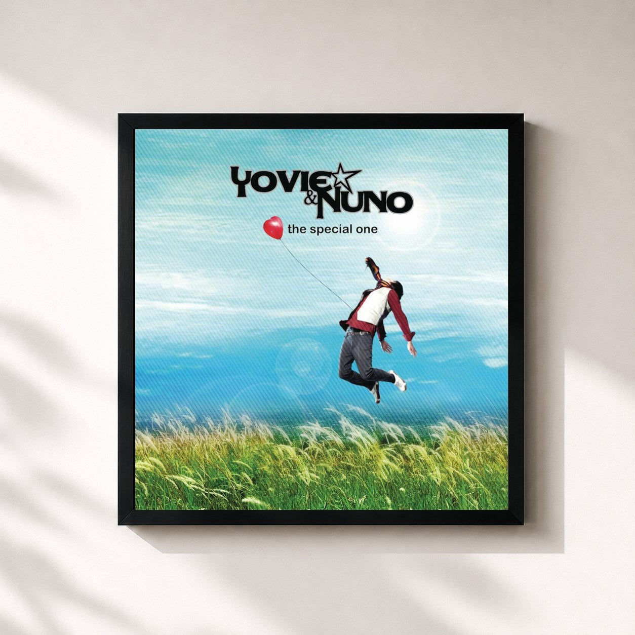 #noir Tableau carré de l'album The Special One de Yovie & Nuno, cadre noir 32x32 cm