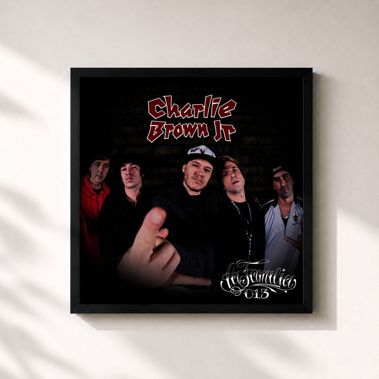 #noir Tableau carré de l'album La Familia 013 de Charlie Brown Jr., cadre noir 32x32 cm