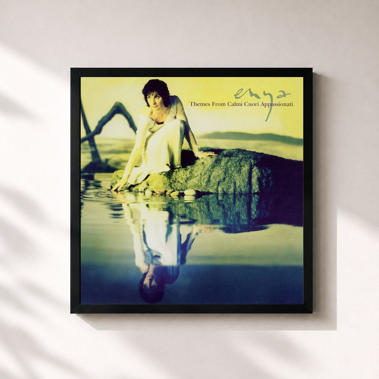 #noir Tableau carré de l'album Themes From "Calmi Cuori Appassionati" de Enya, cadre noir 32x32 cm