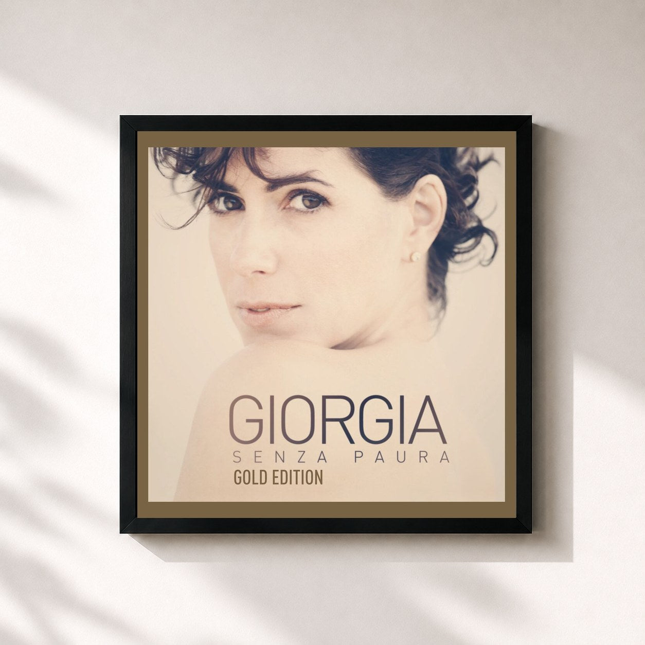 #noir Tableau carré de l'album Senza Paura Gold Edition de Giorgia, cadre noir 32x32 cm