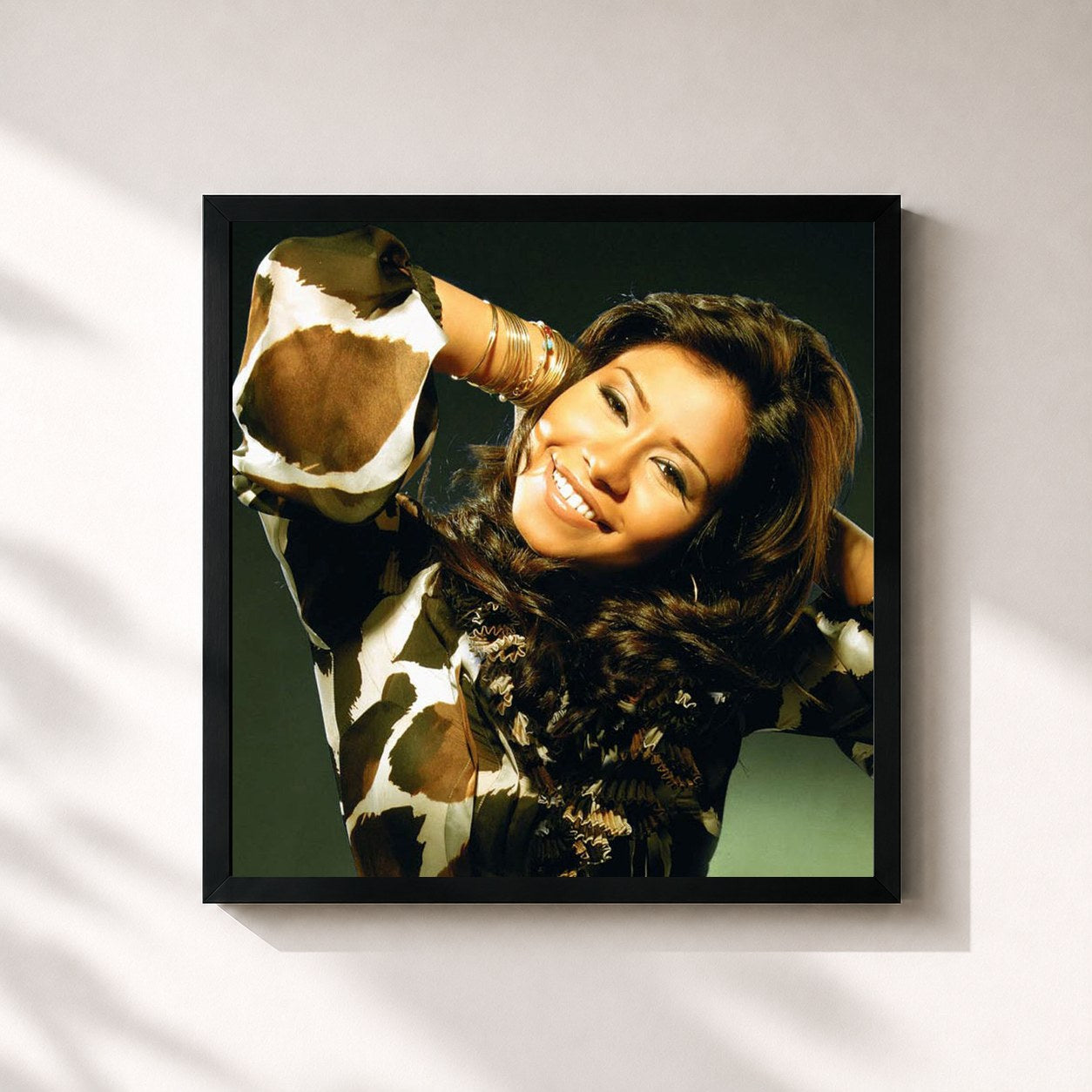 #noir Tableau carré de l'album الدوحه 2006 de Sherine, cadre noir 32x32 cm