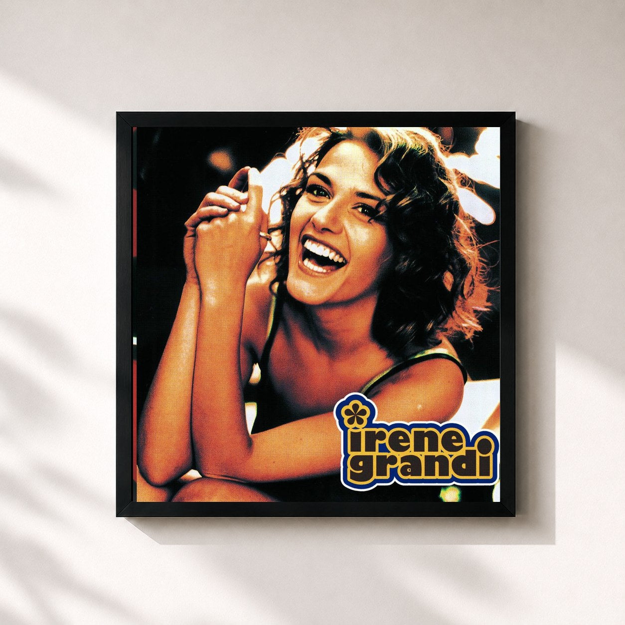 #noir Tableau carré de l'album Irene Grandi (- spanish version) de Irene Grandi, cadre noir 32x32 cm