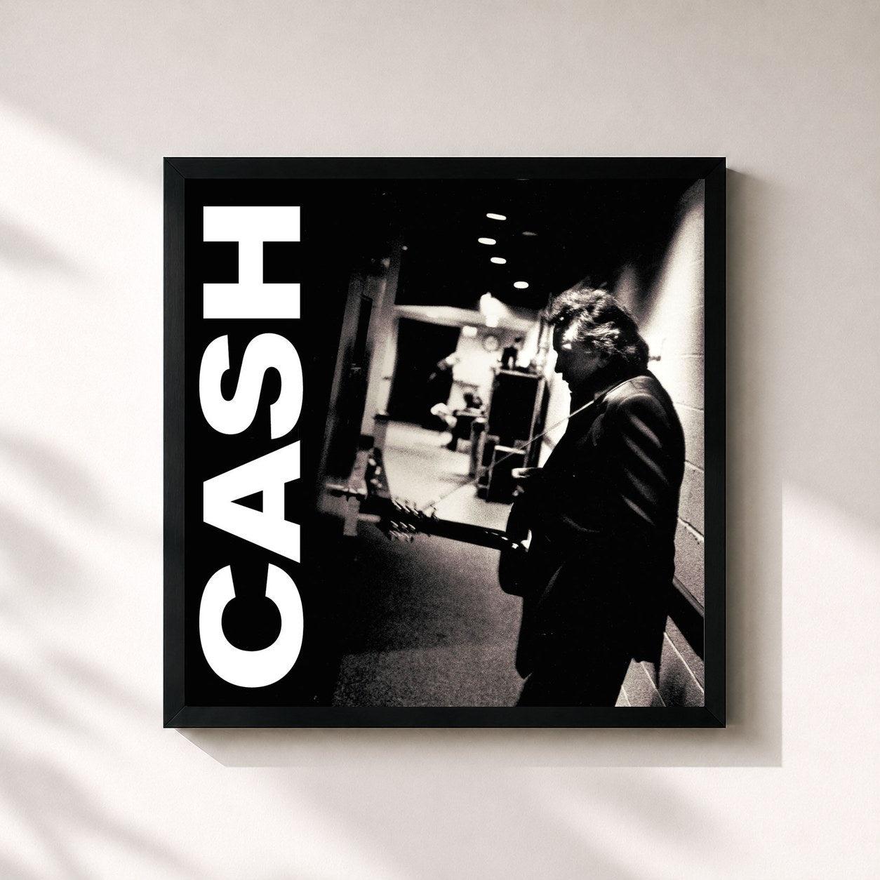 #noir Tableau carré de l'album American III: Solitary Man de Johnny Cash, cadre noir 32x32 cm