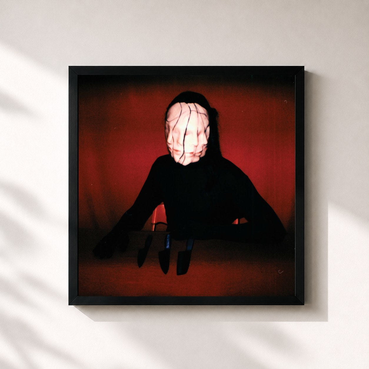 #noir Tableau carré de l'album Girl With No Face (Deluxe) de Allie X, cadre noir 32x32 cm