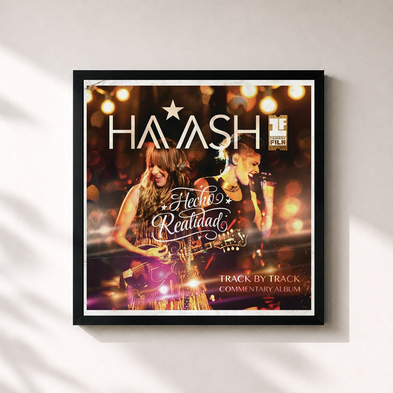 #noir Tableau carré de l'album Primera Fila - Hecho Realidad (Track by Track Commentary) de HA-ASH, cadre noir 32x32 cm