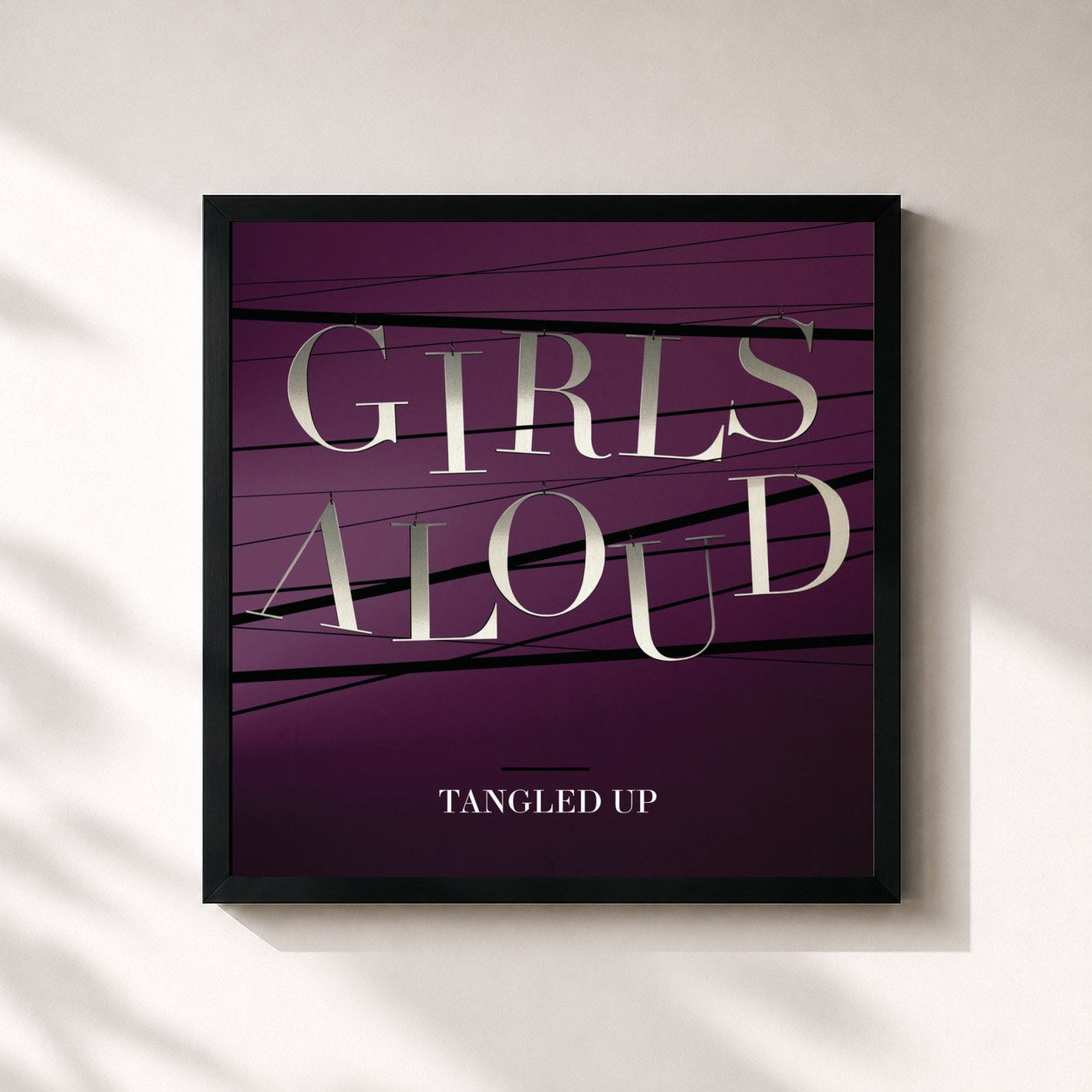 #noir Tableau carré de l'album Tangled Up (Deluxe) de Girls Aloud, cadre noir 32x32 cm