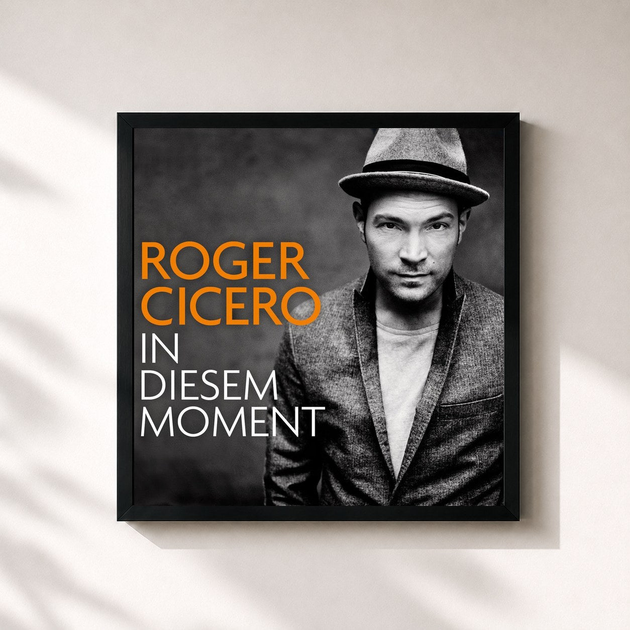 #noir Tableau carré de l'album In diesem Moment de Roger Cicero, cadre noir 32x32 cm