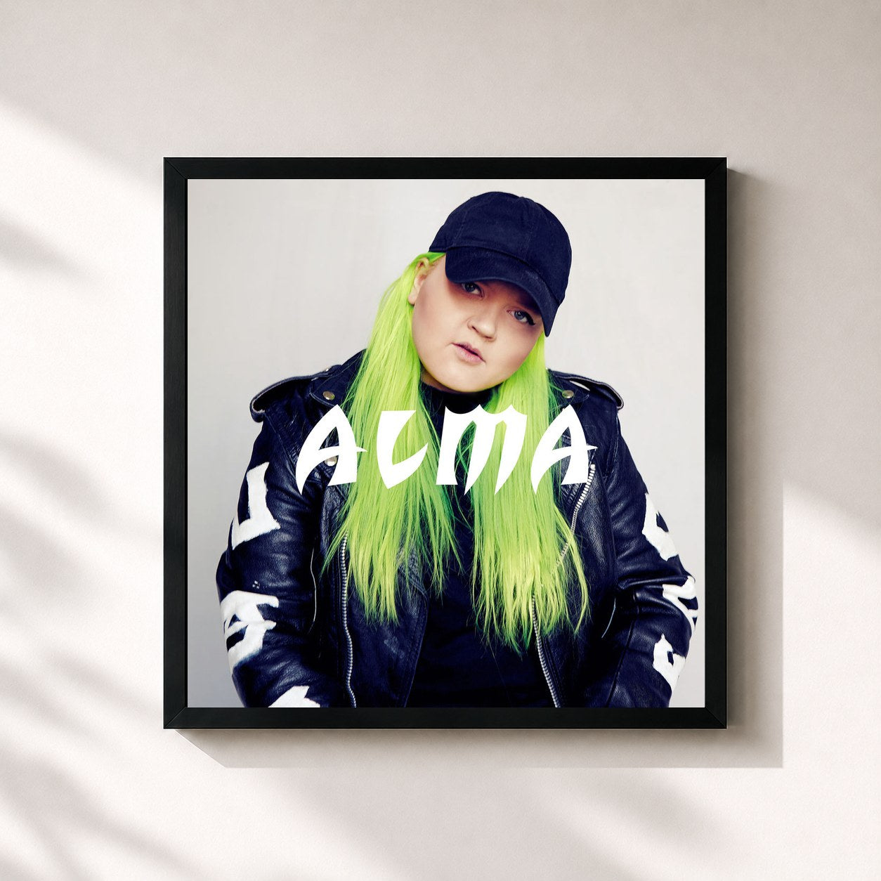 #noir Tableau carré de l'album Dye My Hair de Alma, cadre noir 32x32 cm