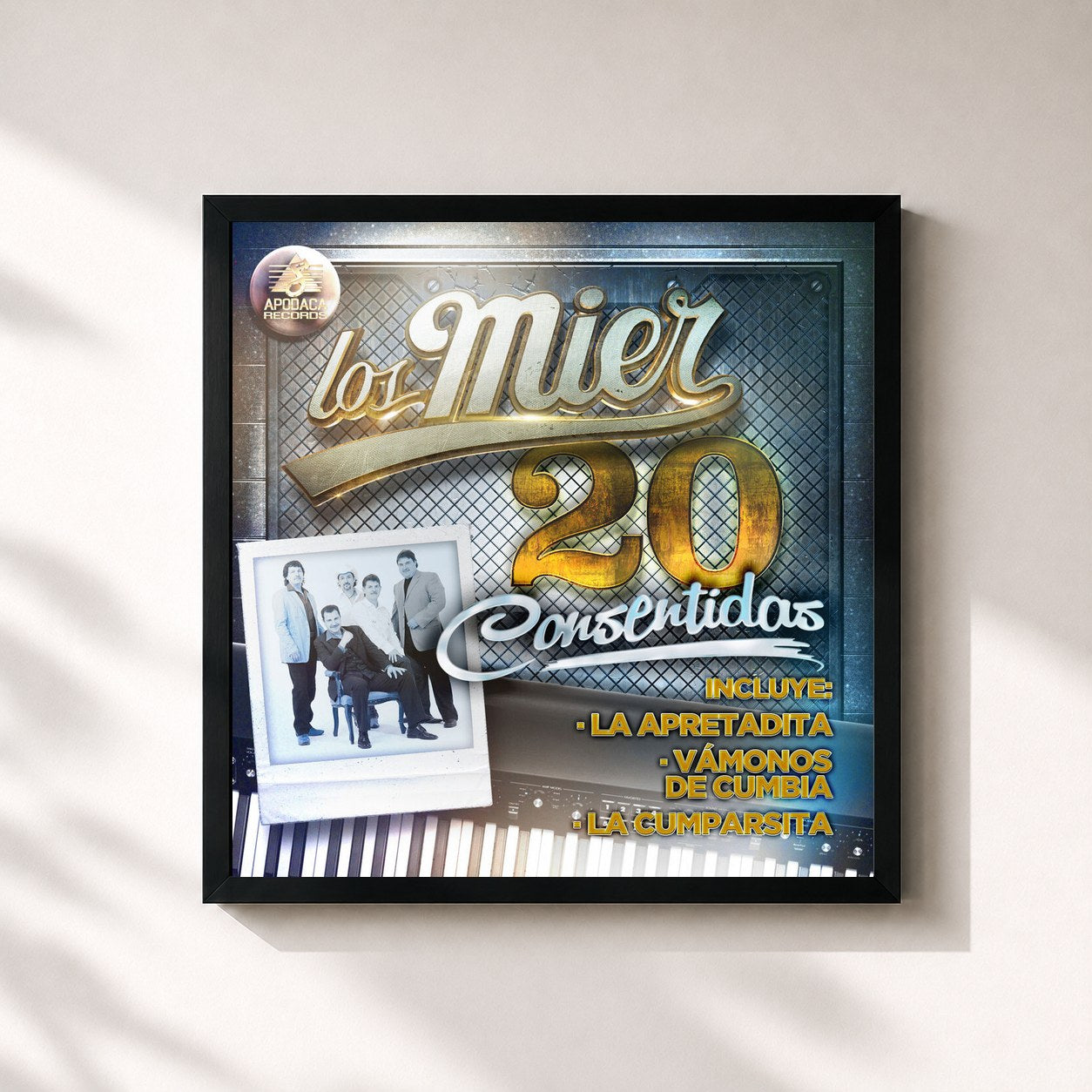 #noir Tableau carré de l'album 20 Consentidas de Los Mier, cadre noir 32x32 cm