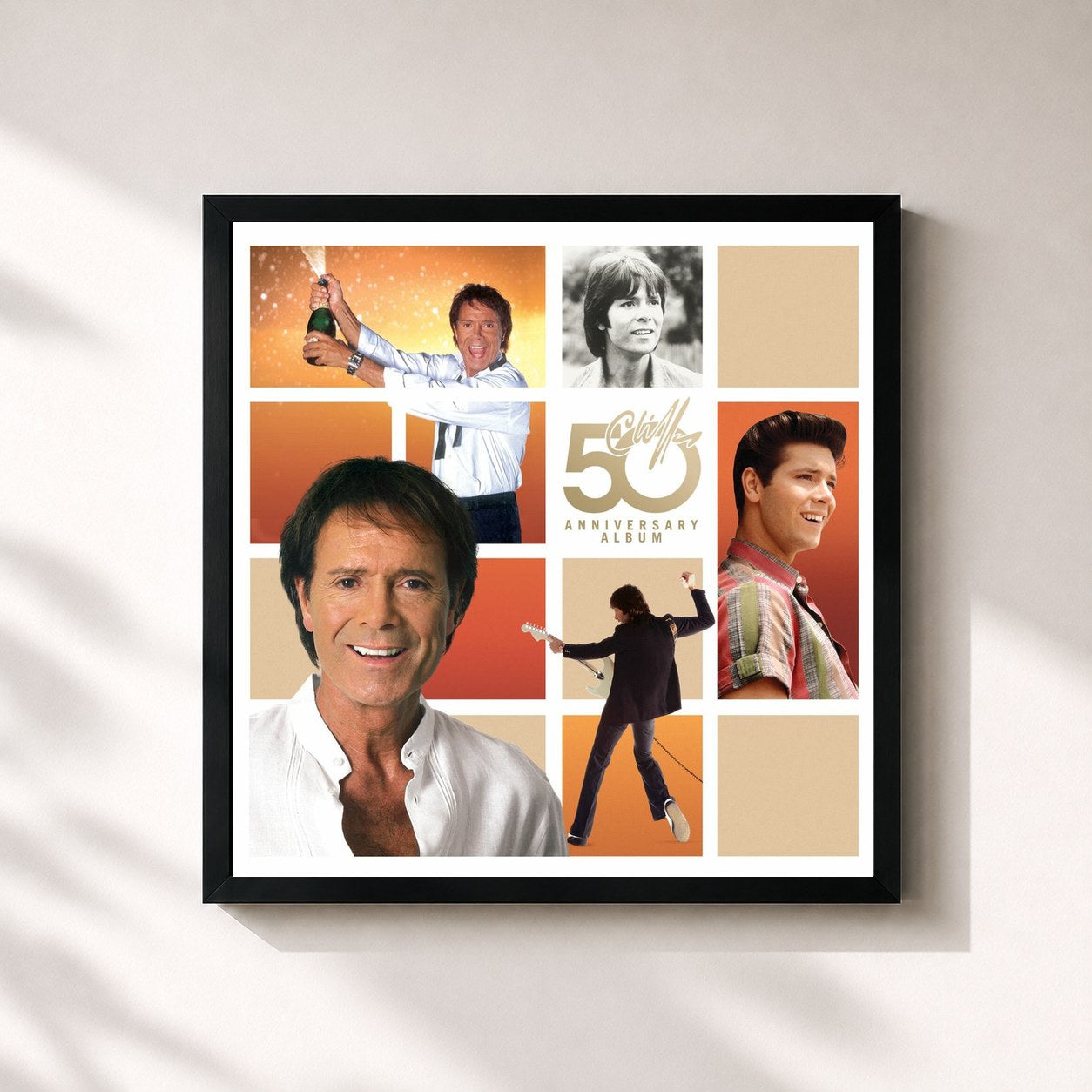 #noir Tableau carré de l'album The Fiftieth Anniversary Album de Cliff Richard, cadre noir 32x32 cm