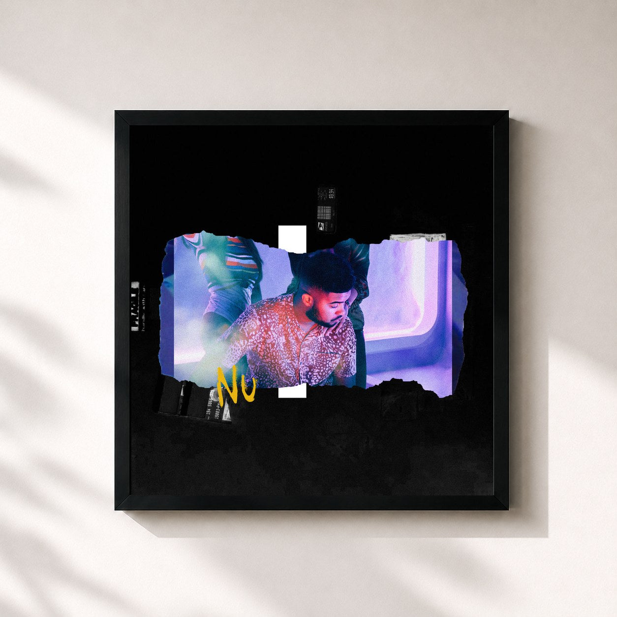 #noir Tableau carré de l'album NU de Idaly, cadre noir 32x32 cm