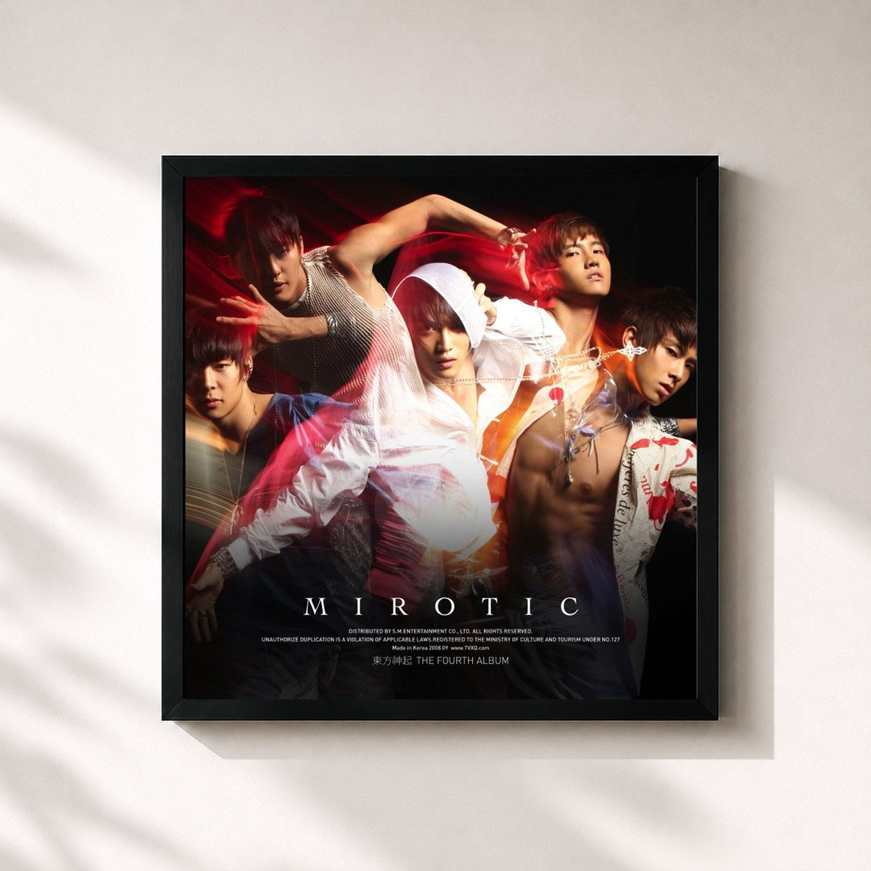 #noir Tableau carré de l'album MIROTIC - The 4th Album de TVXQ!, cadre noir 32x32 cm