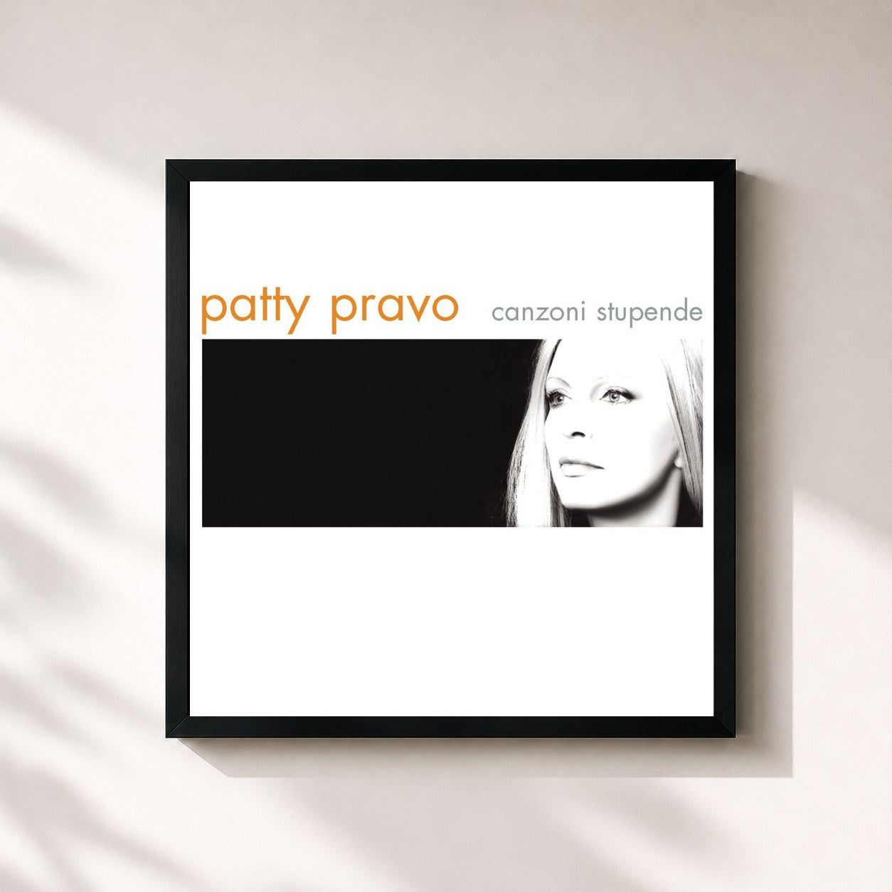 #noir Tableau carré de l'album Canzoni Stupende de Patty Pravo, cadre noir 32x32 cm