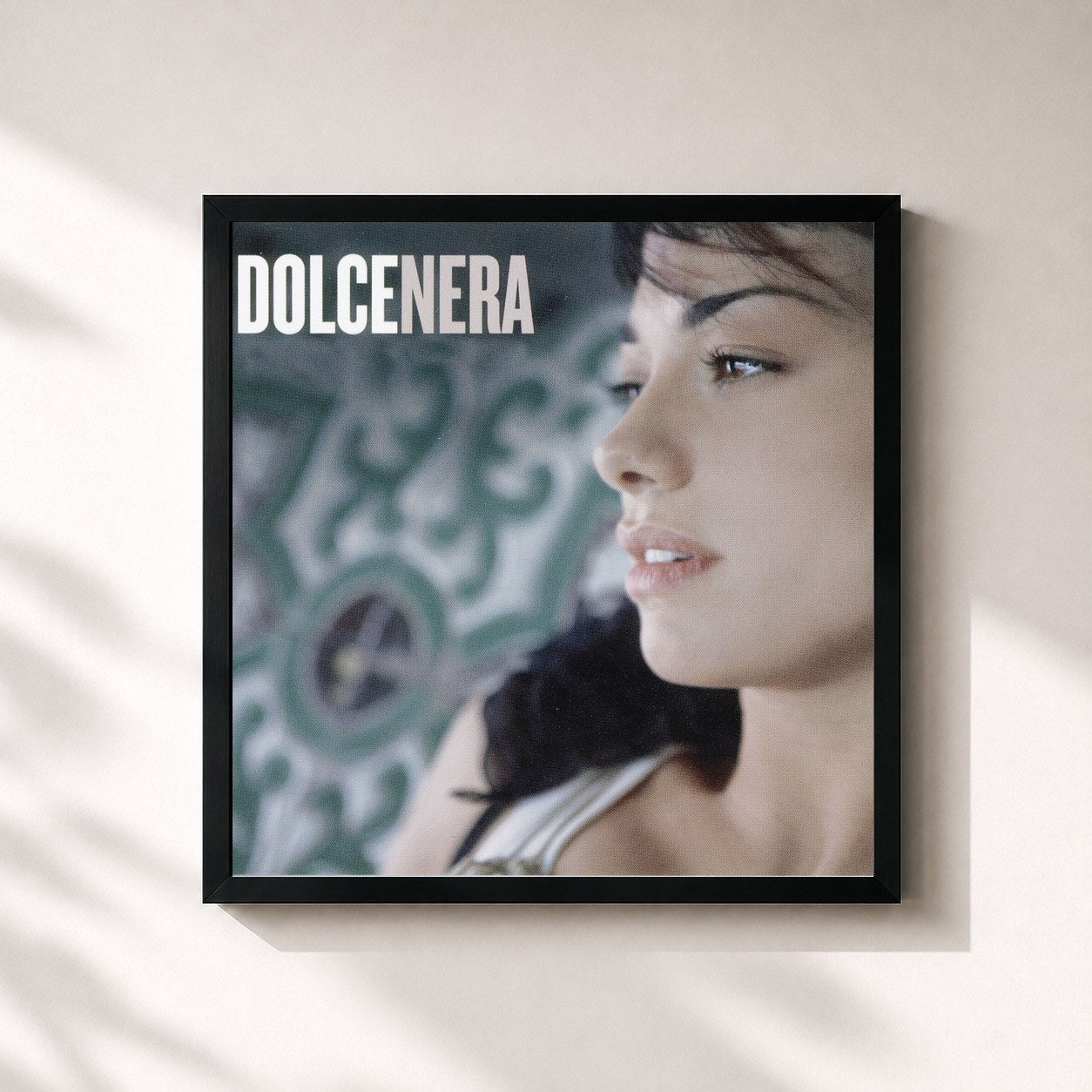 #noir Tableau carré de l'album Dolcenera de Dolcenera, cadre noir 32x32 cm