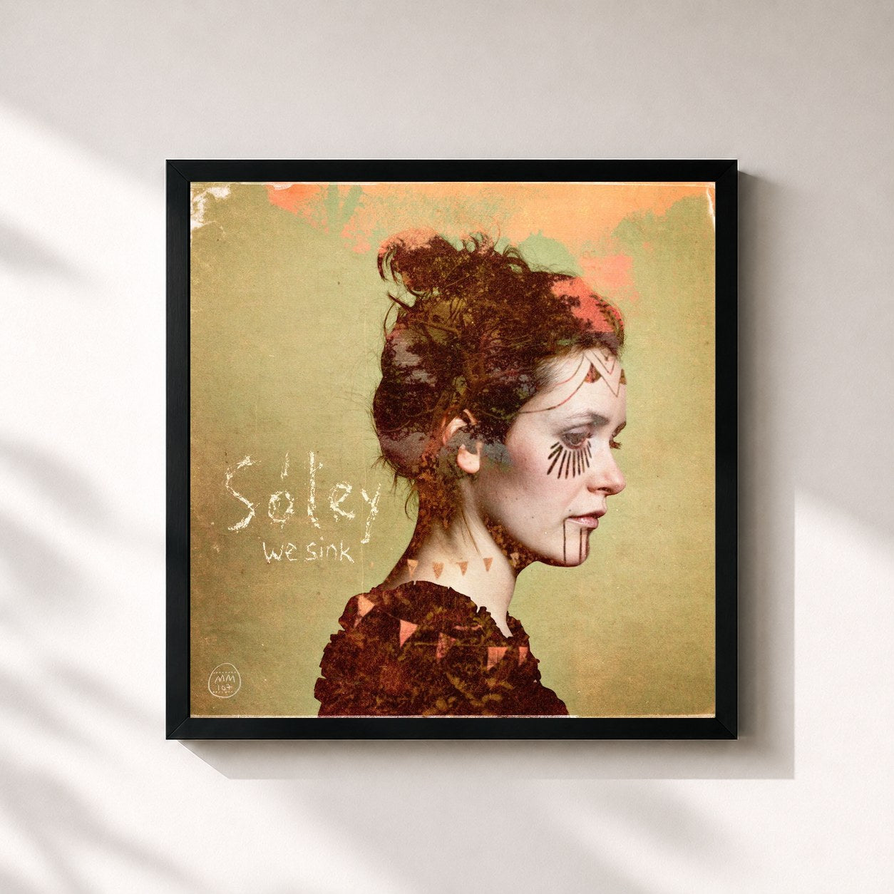#noir Tableau carré de l'album We Sink de Soley, cadre noir 32x32 cm