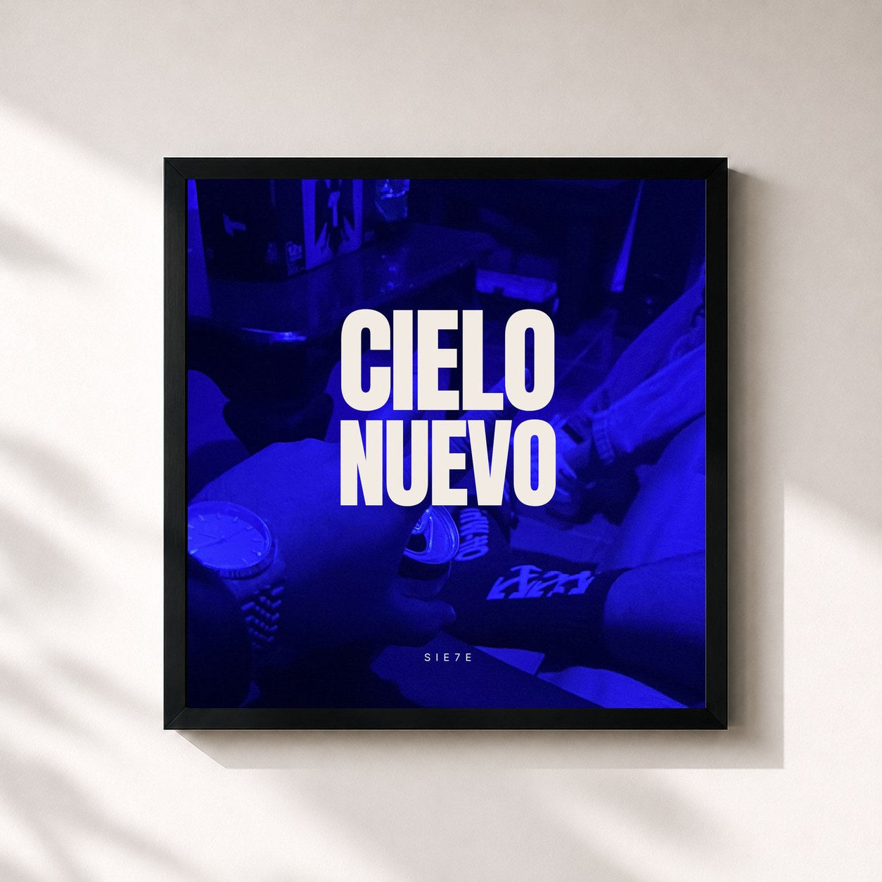 #noir Tableau carré de l'album Cielo Nuevo de Sie7e, cadre noir 32x32 cm