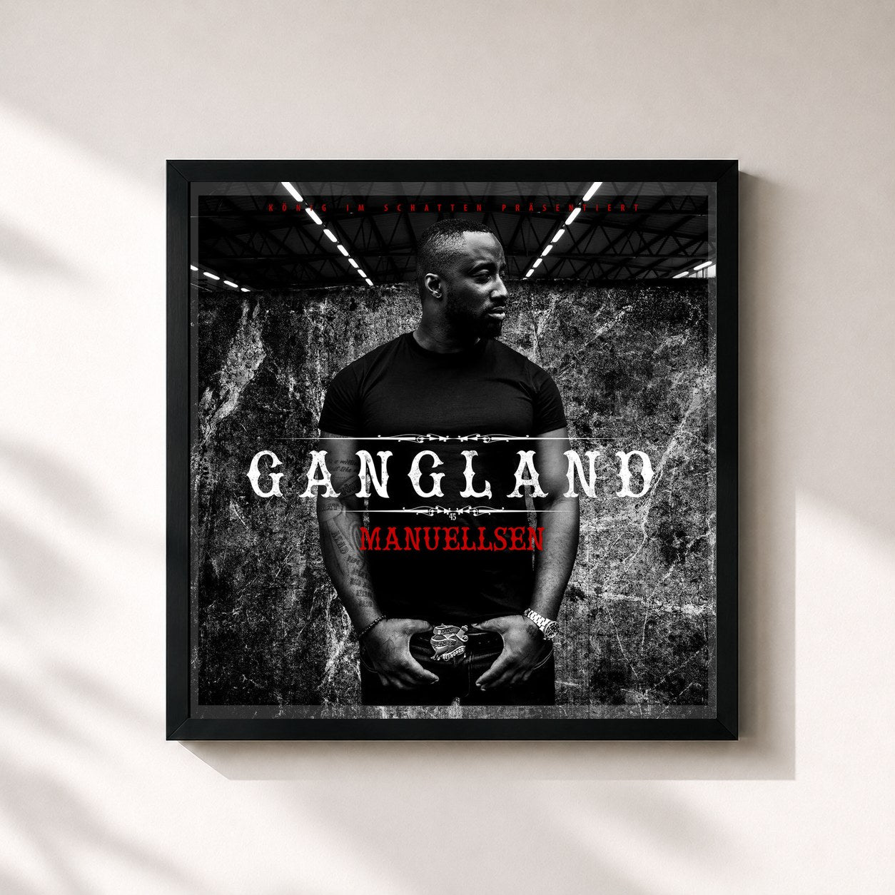 #noir Tableau carré de l'album Gangland de Manuellsen, cadre noir 32x32 cm