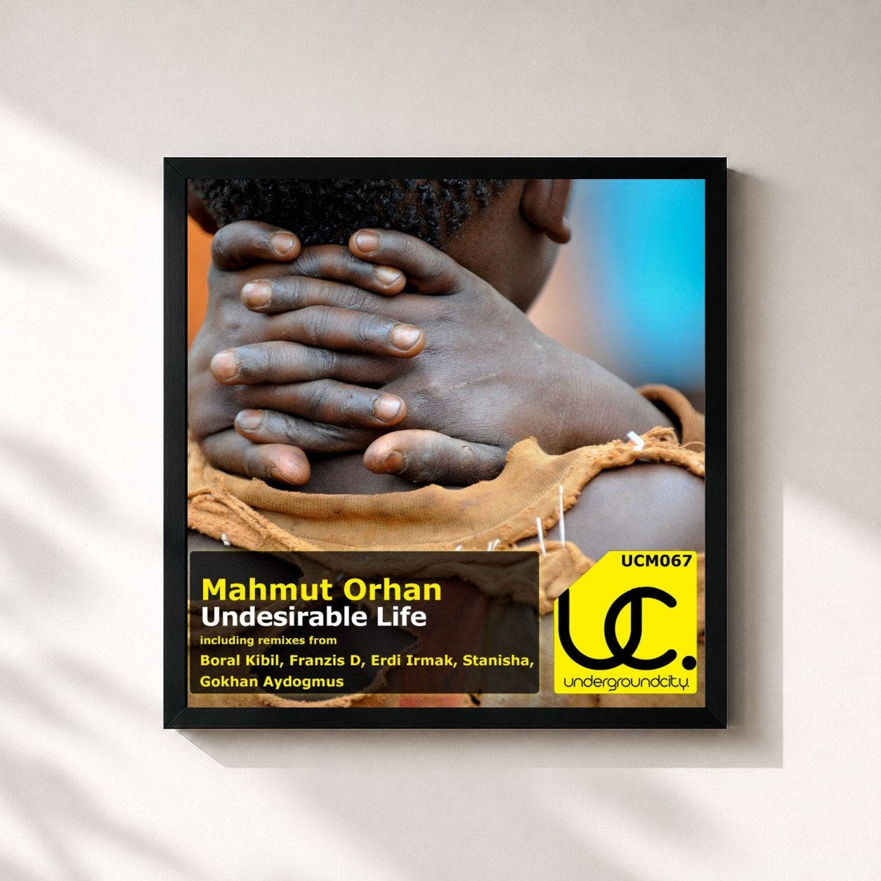 #noir Tableau carré de l'album Undesirable Life de Mahmut Orhan, cadre noir 32x32 cm