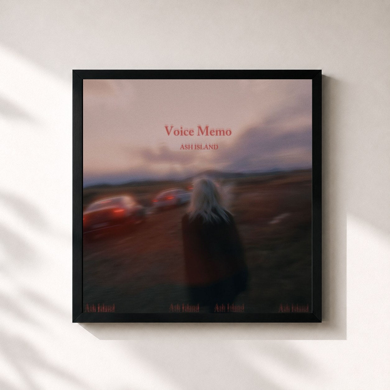 #noir Tableau carré de l'album Voice Memo de ASH ISLAND, cadre noir 32x32 cm