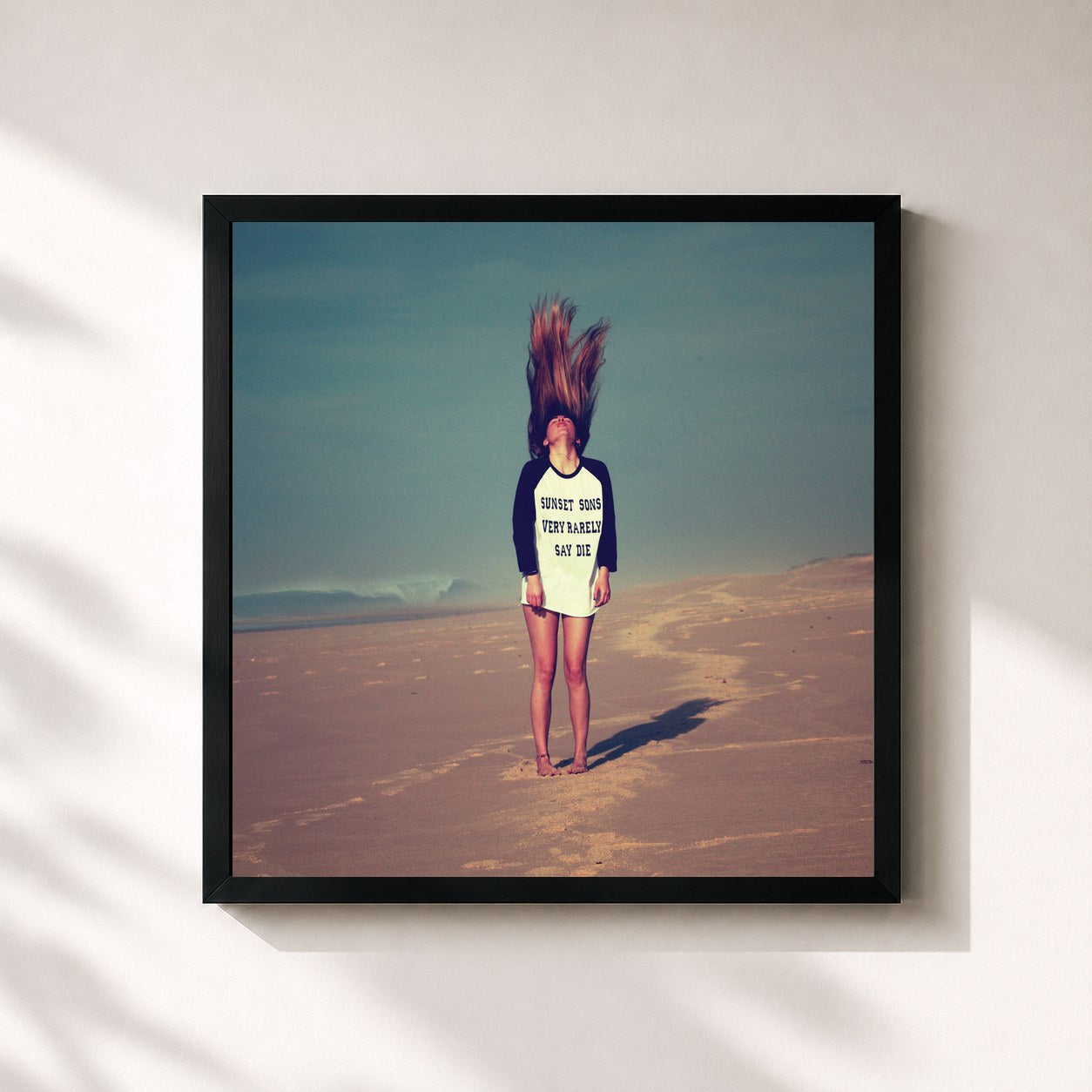 #noir Tableau carré de l'album Very Rarely Say Die (Deluxe) de Sunset Sons, cadre noir 32x32 cm