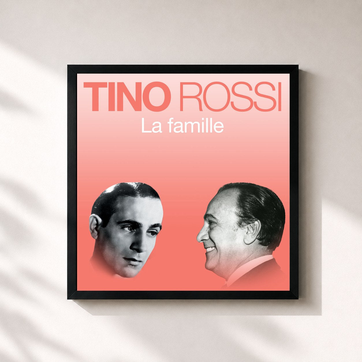 #noir Tableau carré de l'album La famille de Tino Rossi, cadre noir 32x32 cm