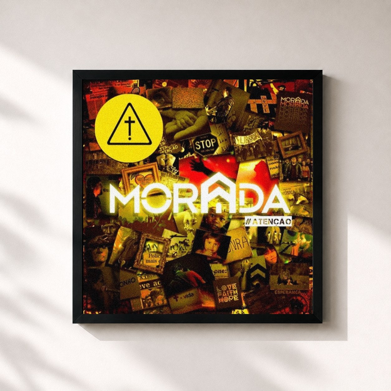 #noir Tableau carré de l'album Atenção de MORADA, cadre noir 32x32 cm