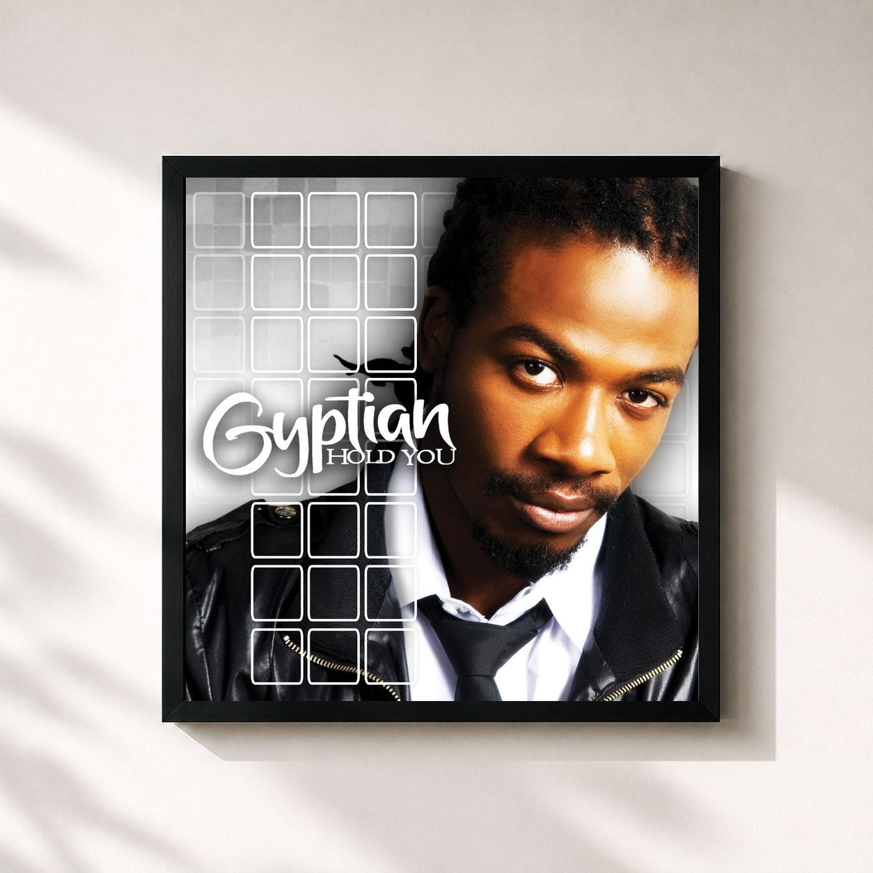 #noir Tableau carré de l'album Hold You de Gyptian, cadre noir 32x32 cm