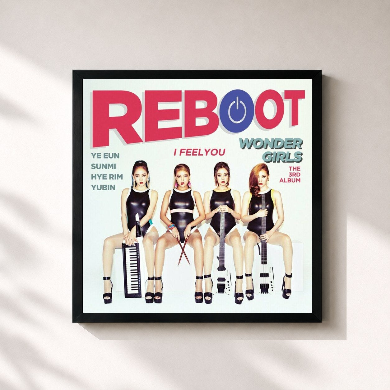 #noir Tableau carré de l'album REBOOT de Wonder Girls, cadre noir 32x32 cm