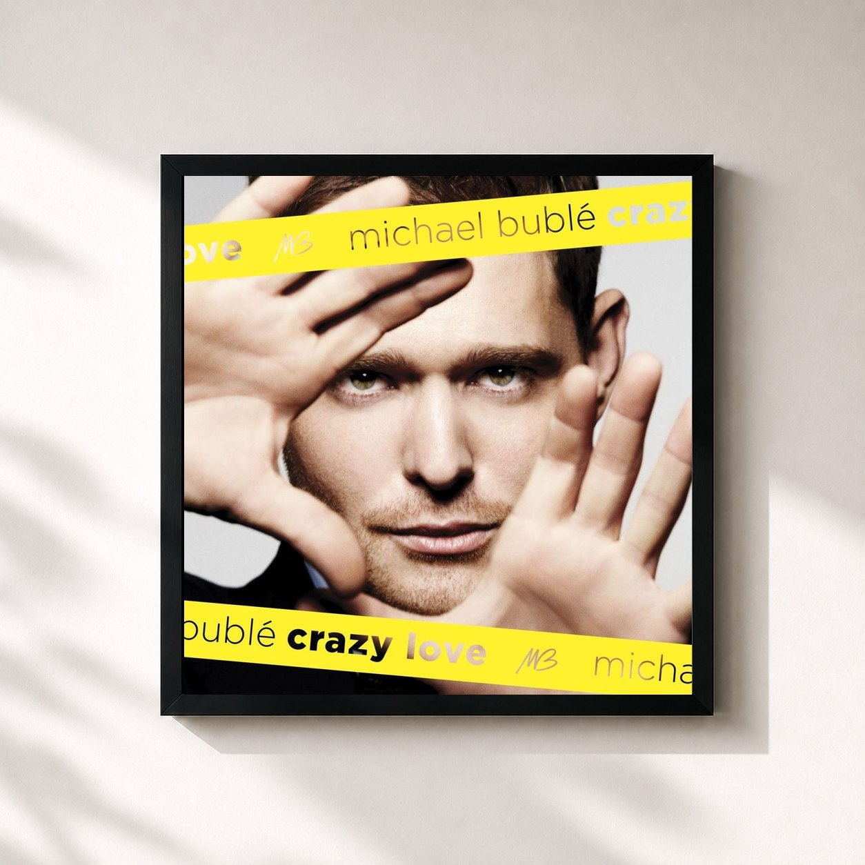 #noir Tableau carré de l'album Crazy Love de Michael Bublé, cadre noir 32x32 cm