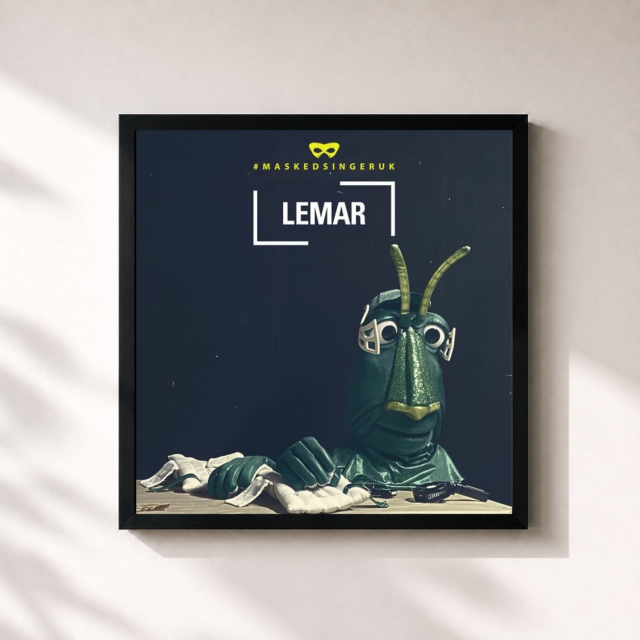 #noir Tableau carré de l'album Cricket (songs from the Masked Singer UK) de Lemar, cadre noir 32x32 cm