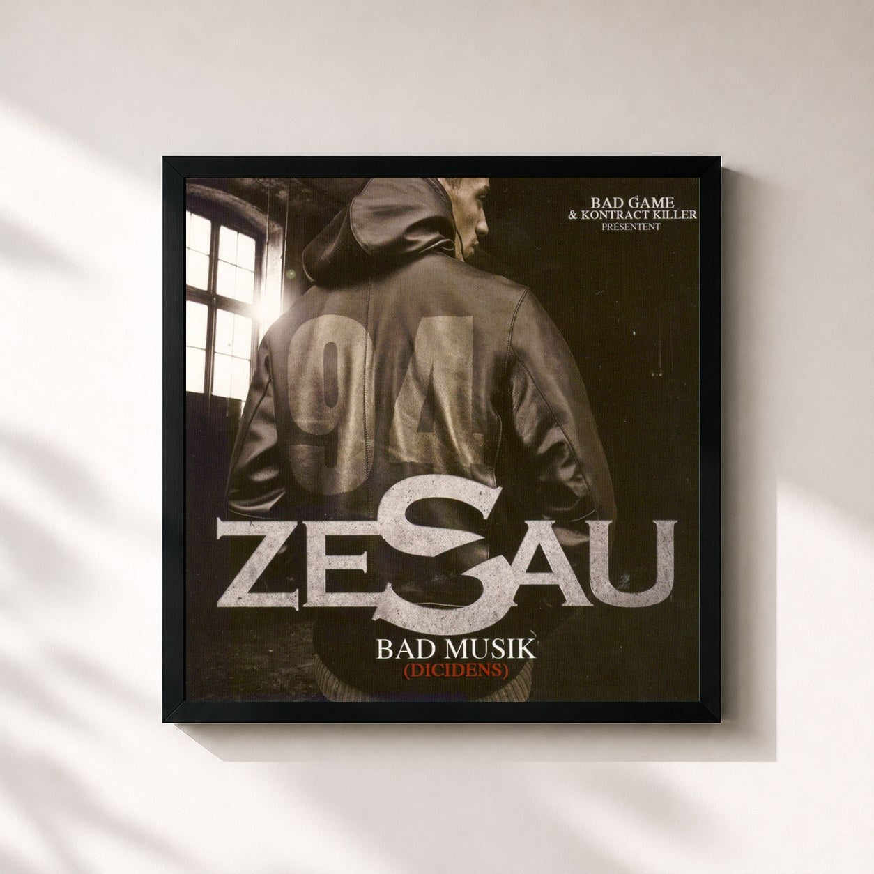 #noir Tableau carré de l'album Bad Musik de Zesau, cadre noir 32x32 cm