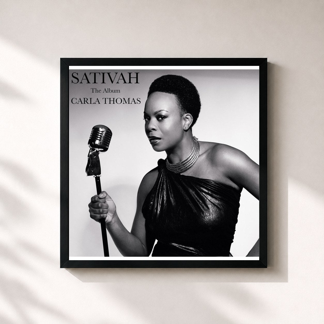 #noir Tableau carré de l'album Sativah de Carla Thomas, cadre noir 32x32 cm