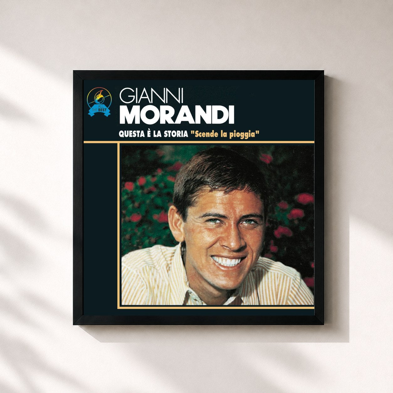 #noir Tableau carré de l'album Questa E La Storia: Scende La Pioggia de Gianni Morandi, cadre noir 32x32 cm