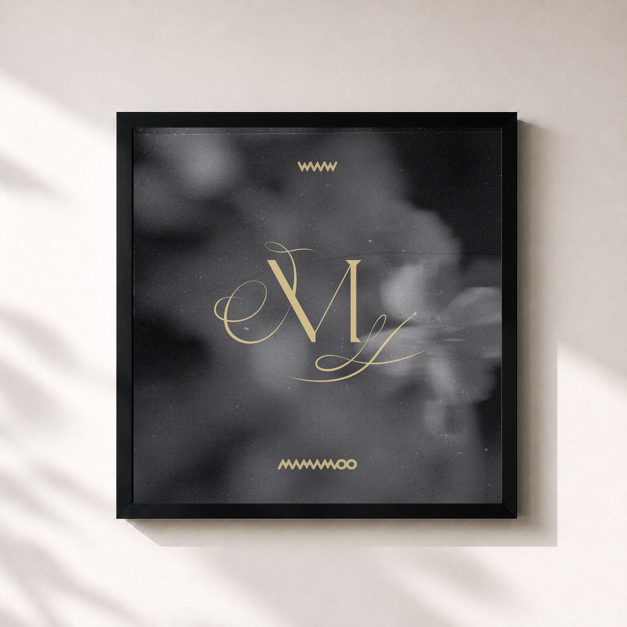 #noir Tableau carré de l'album WAW de MAMAMOO, cadre noir 32x32 cm