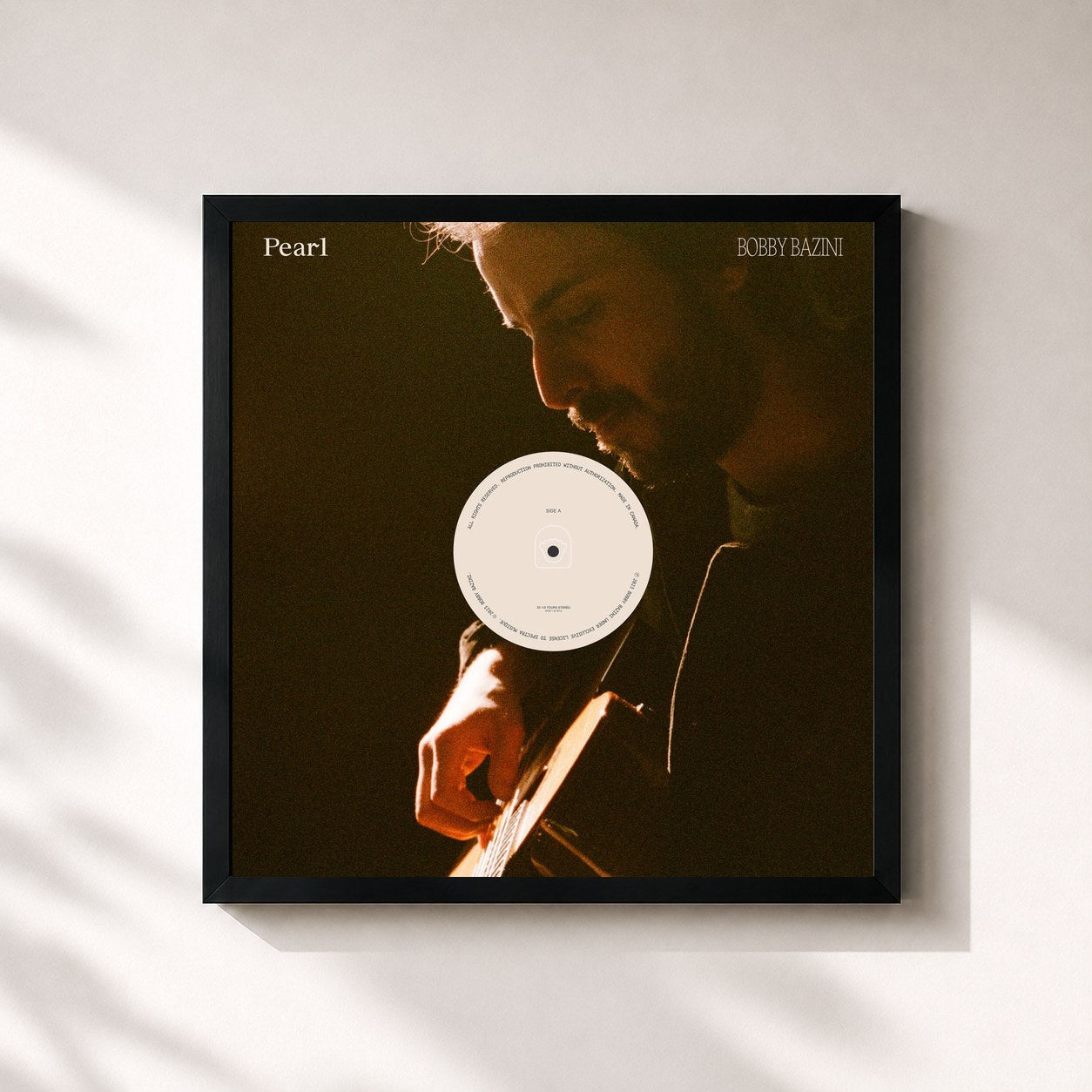 #noir Tableau carré de l'album Pearl de Bobby Bazini, cadre noir 32x32 cm