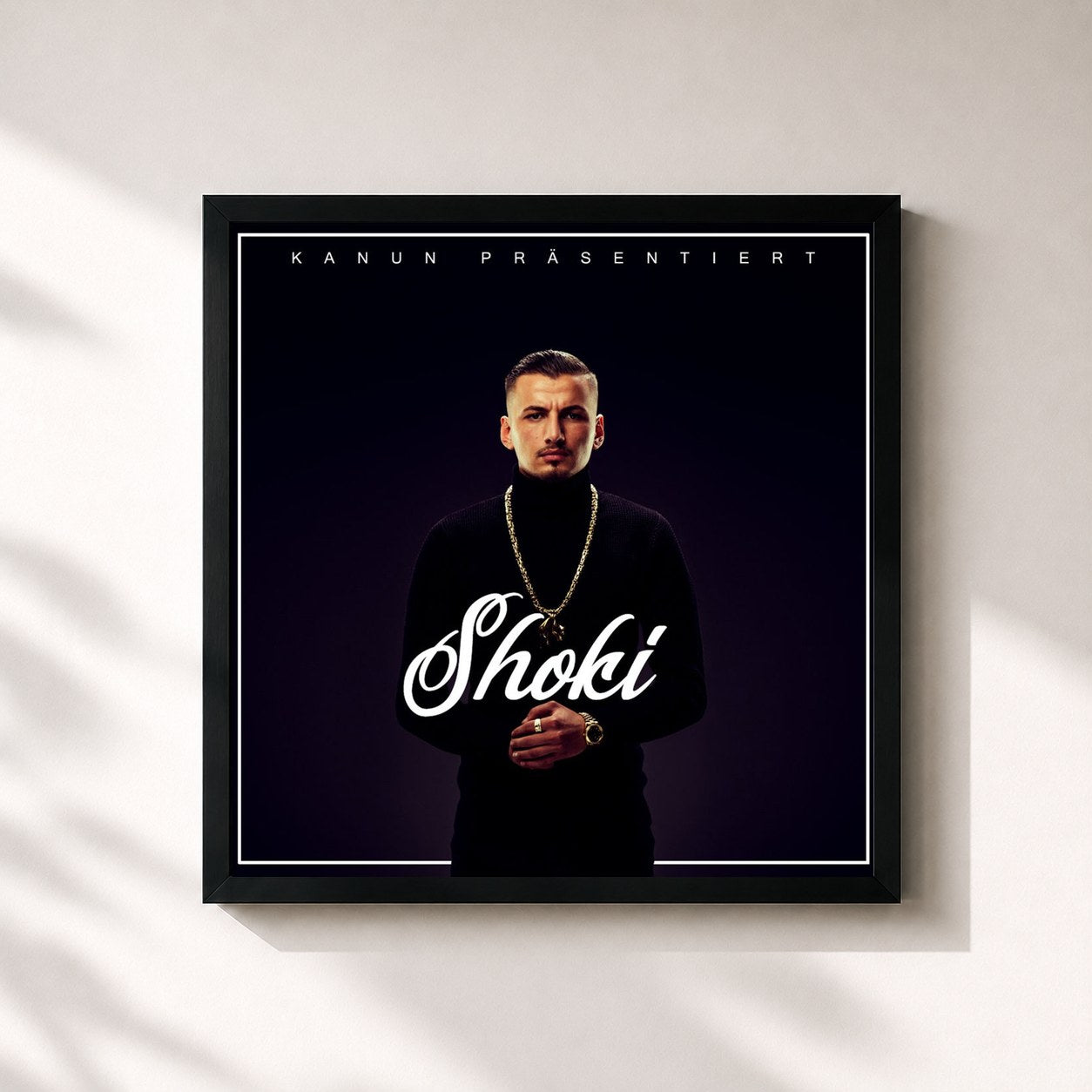 #noir Tableau carré de l'album Shoki de GENT, cadre noir 32x32 cm