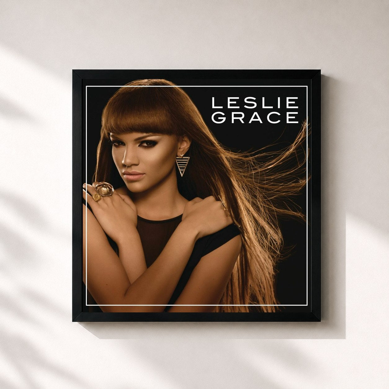 #noir Tableau carré de l'album Leslie Grace de Leslie Grace, cadre noir 32x32 cm