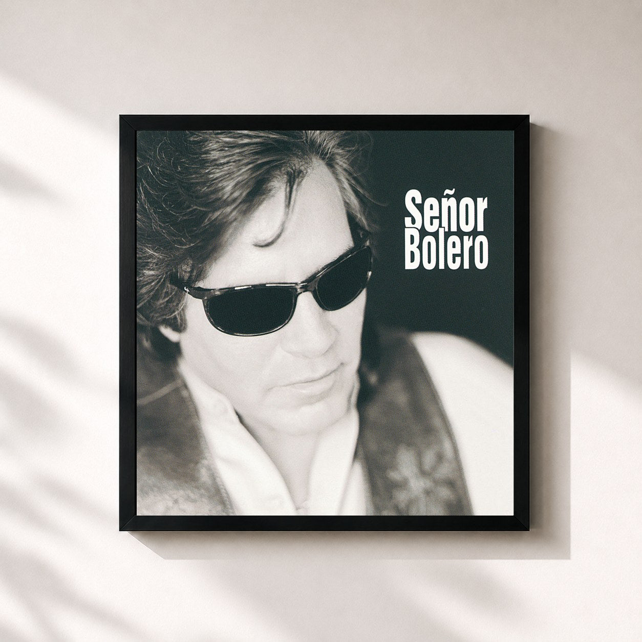 #noir Tableau carré de l'album Senor Bolero de José Feliciano, cadre noir 32x32 cm