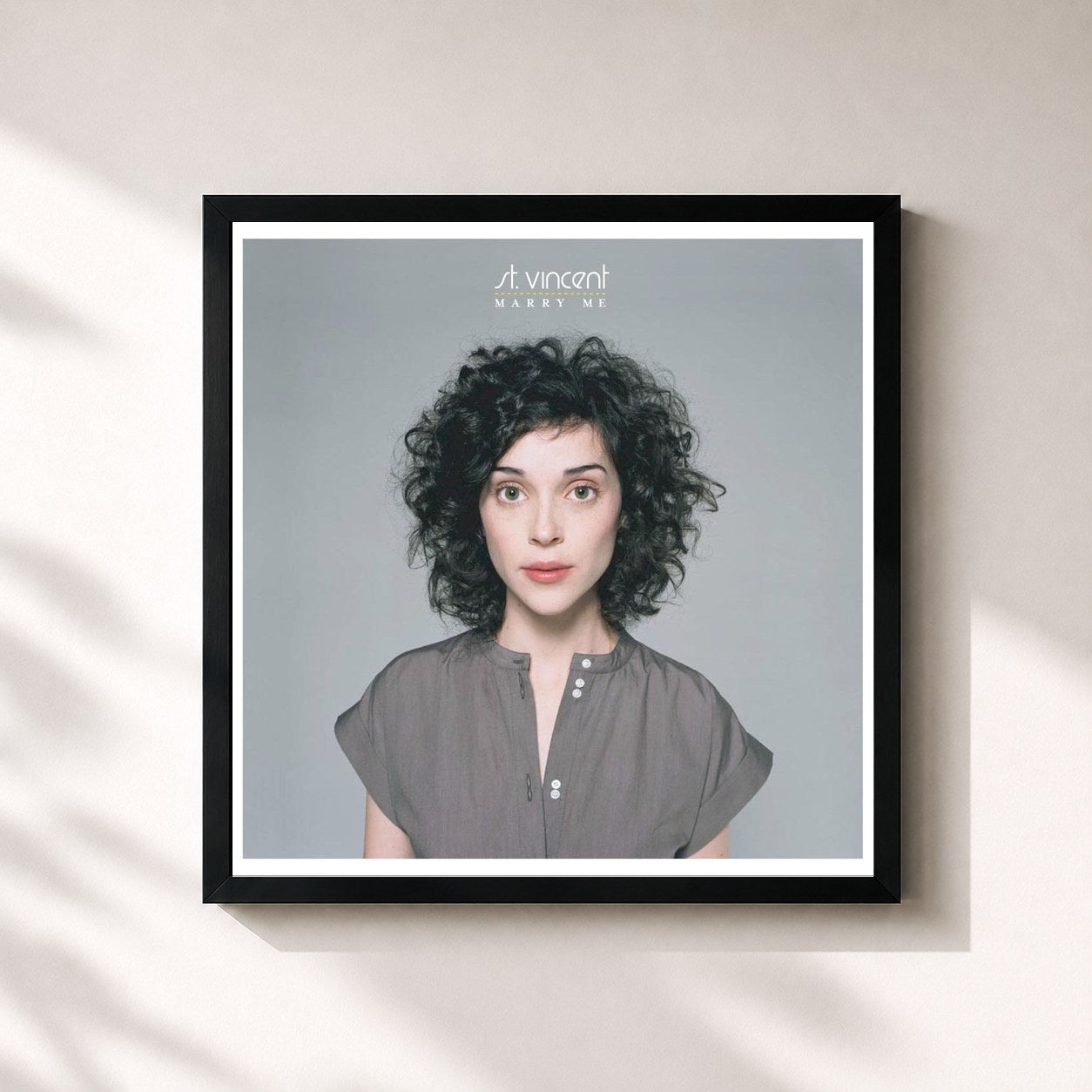 #noir Tableau carré de l'album Marry Me de St. Vincent, cadre noir 32x32 cm