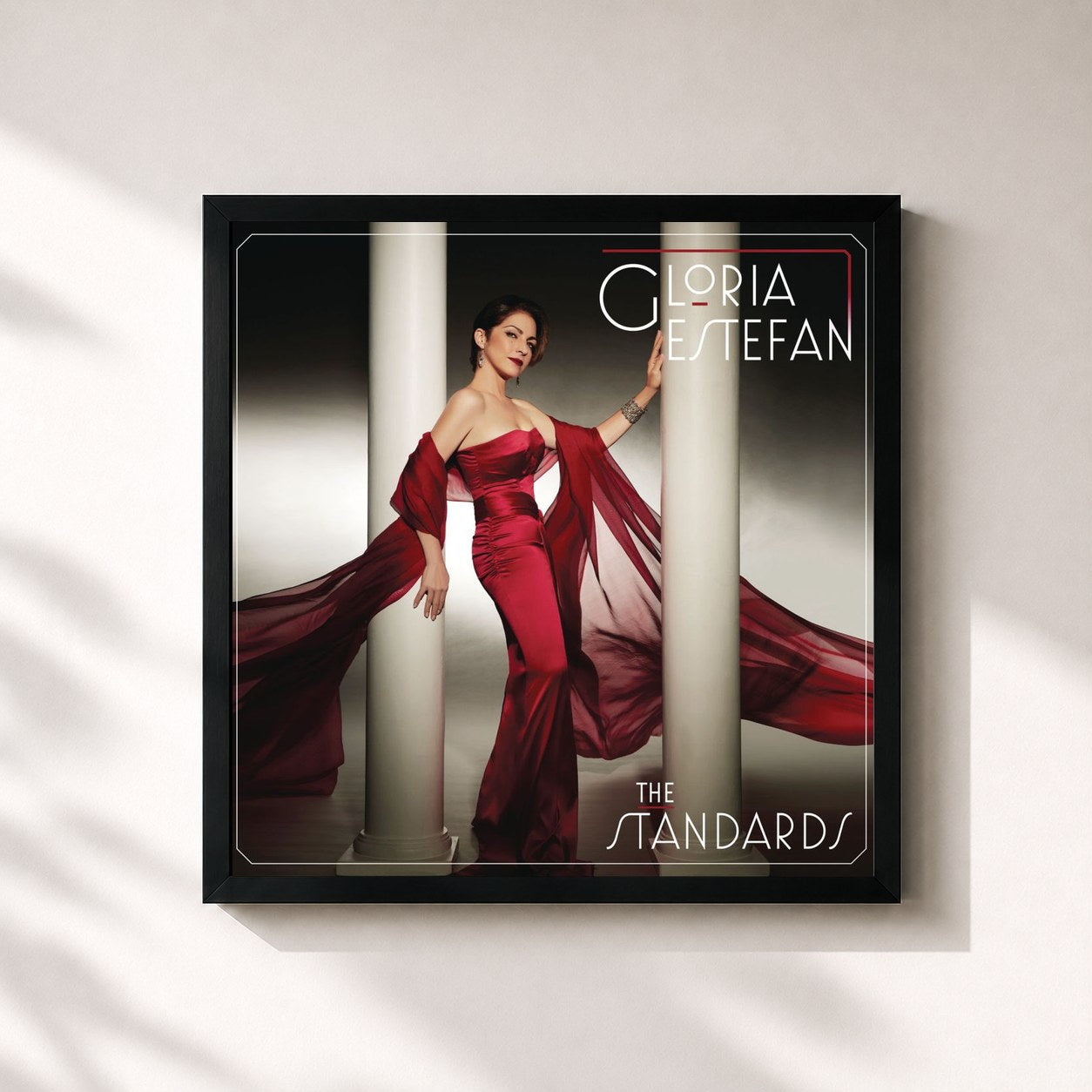 #noir Tableau carré de l'album The Standards de Gloria Estefan, cadre noir 32x32 cm