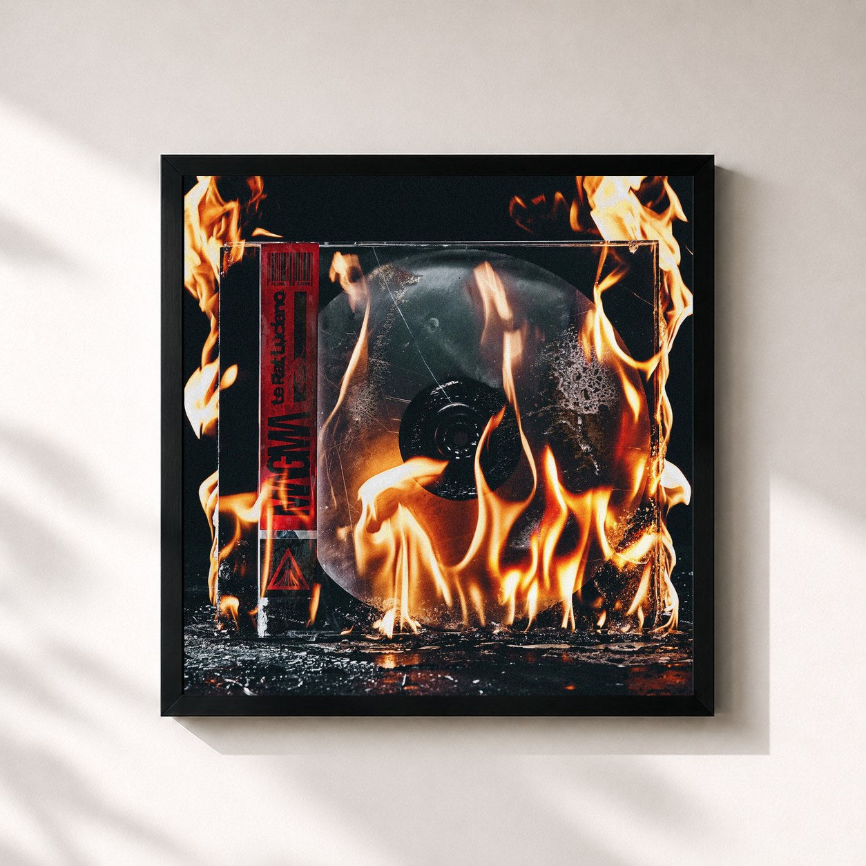 #noir Tableau carré de l'album MAGMA de Le Rat Luciano, cadre noir 32x32 cm