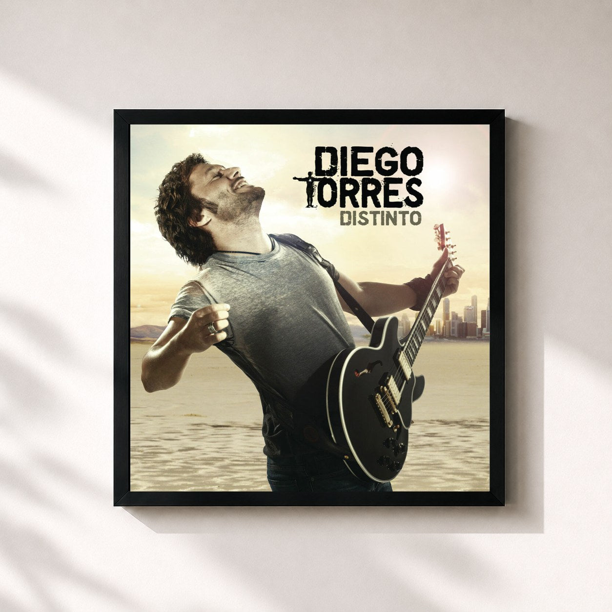 #noir Tableau carré de l'album Distinto de Diego Torres, cadre noir 32x32 cm