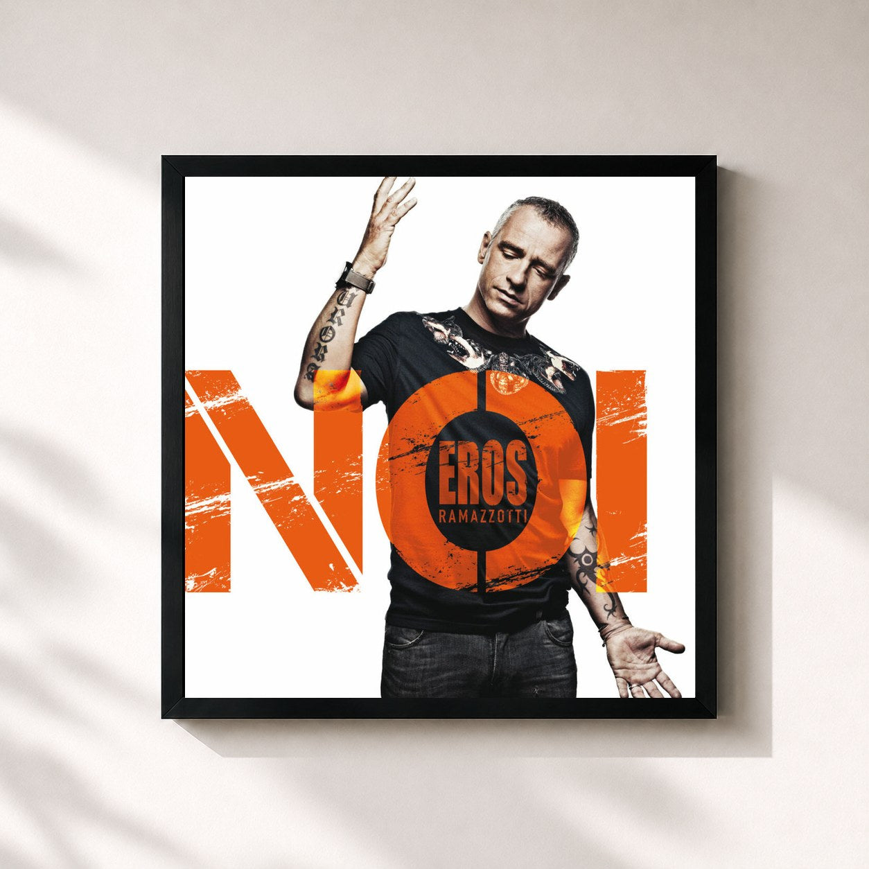 #noir Tableau carré de l'album Noi de Eros Ramazzotti, cadre noir 32x32 cm