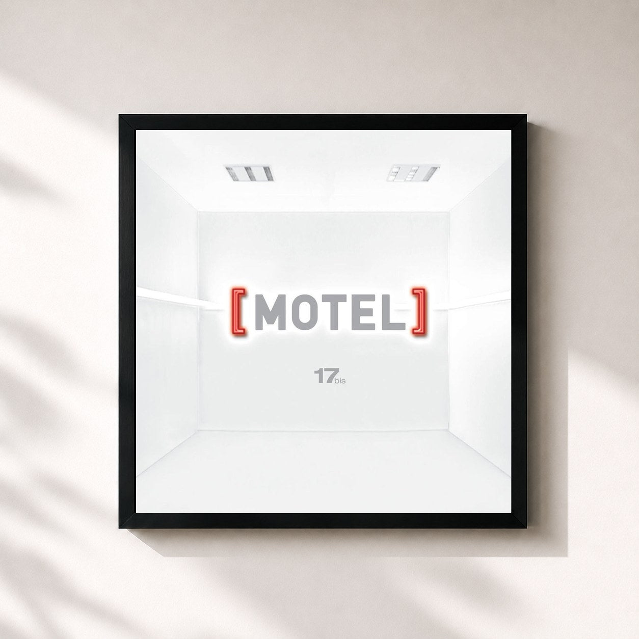 #noir Tableau carré de l'album 17bis (Expanded Version) de MOTEL, cadre noir 32x32 cm
