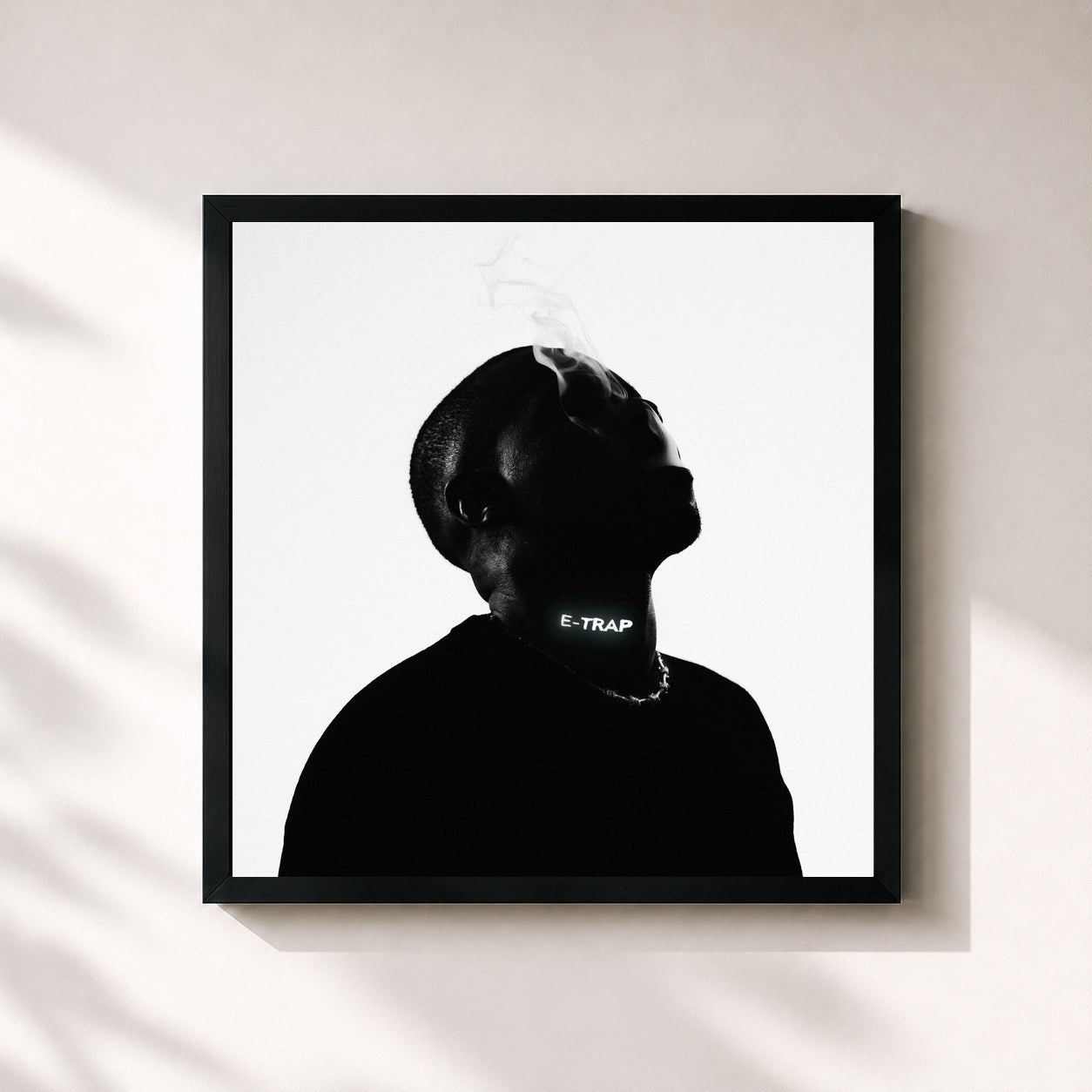 #noir Tableau carré de l'album E-TRAP de TH, cadre noir 32x32 cm