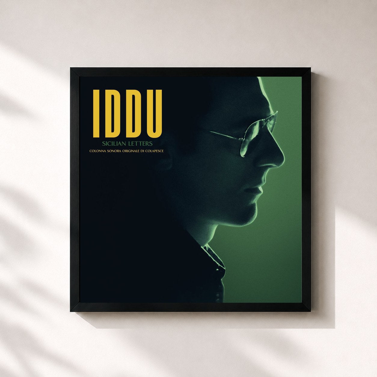 #noir Tableau carré de l'album Iddu - Sicilian Letters (Original Soundtrack) de Colapesce, cadre noir 32x32 cm