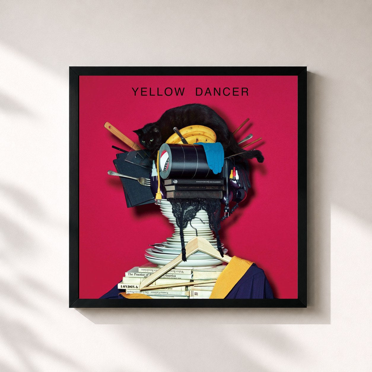 #noir Tableau carré de l'album YELLOW DANCER de Gen Hoshino, cadre noir 32x32 cm
