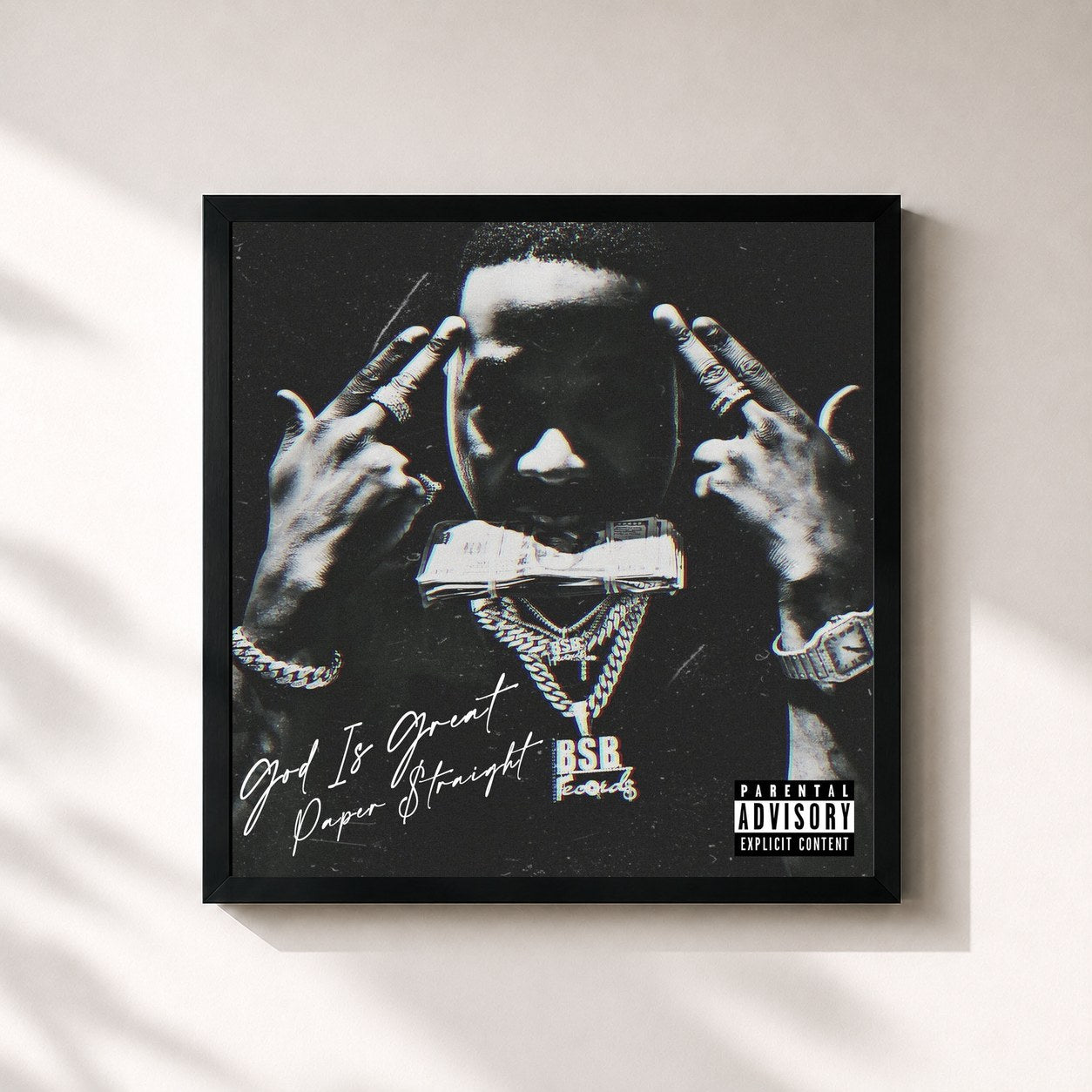 #noir Tableau carré de l'album God Is Great Paper Straight de Troy Ave, cadre noir 32x32 cm