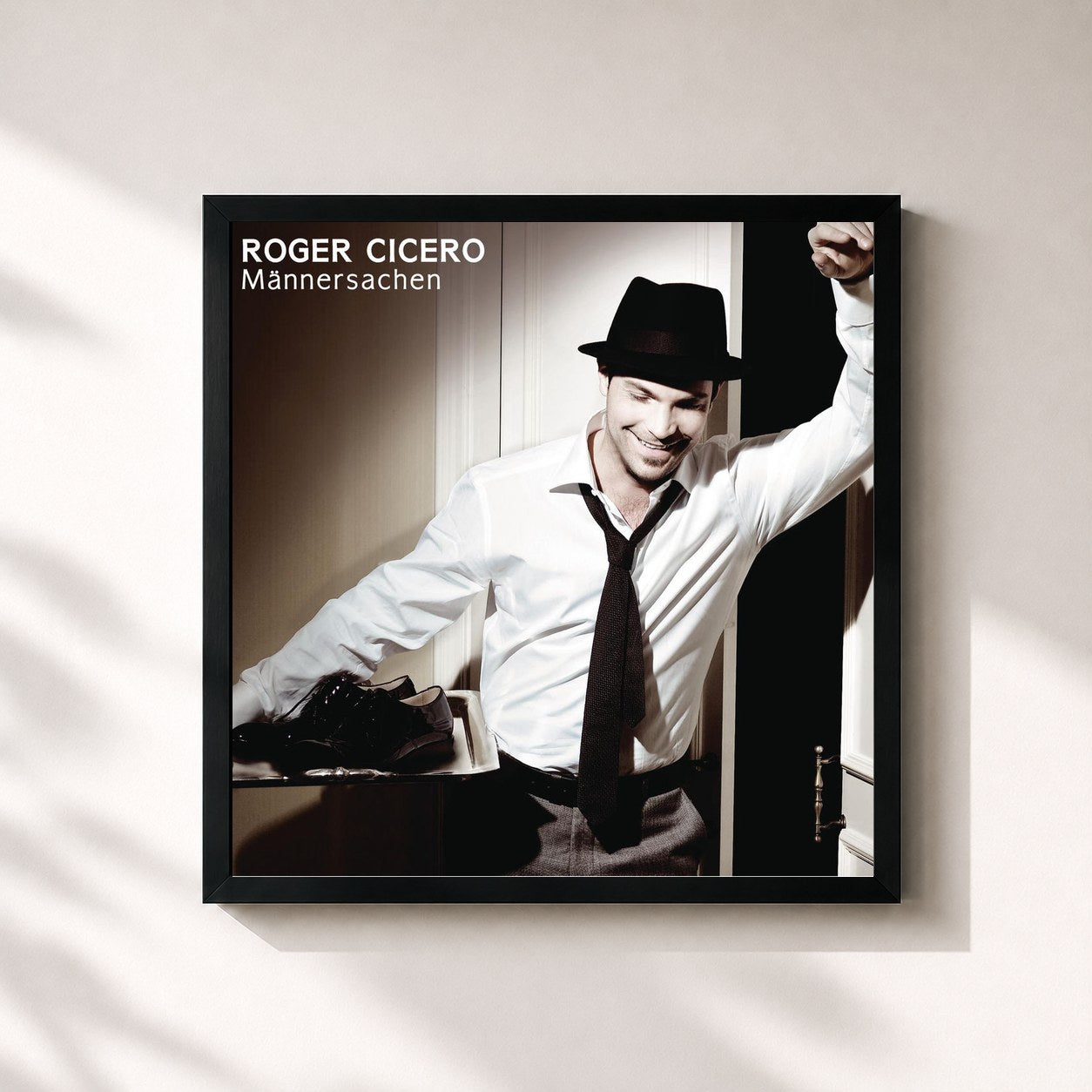 #noir Tableau carré de l'album Männersachen de Roger Cicero, cadre noir 32x32 cm