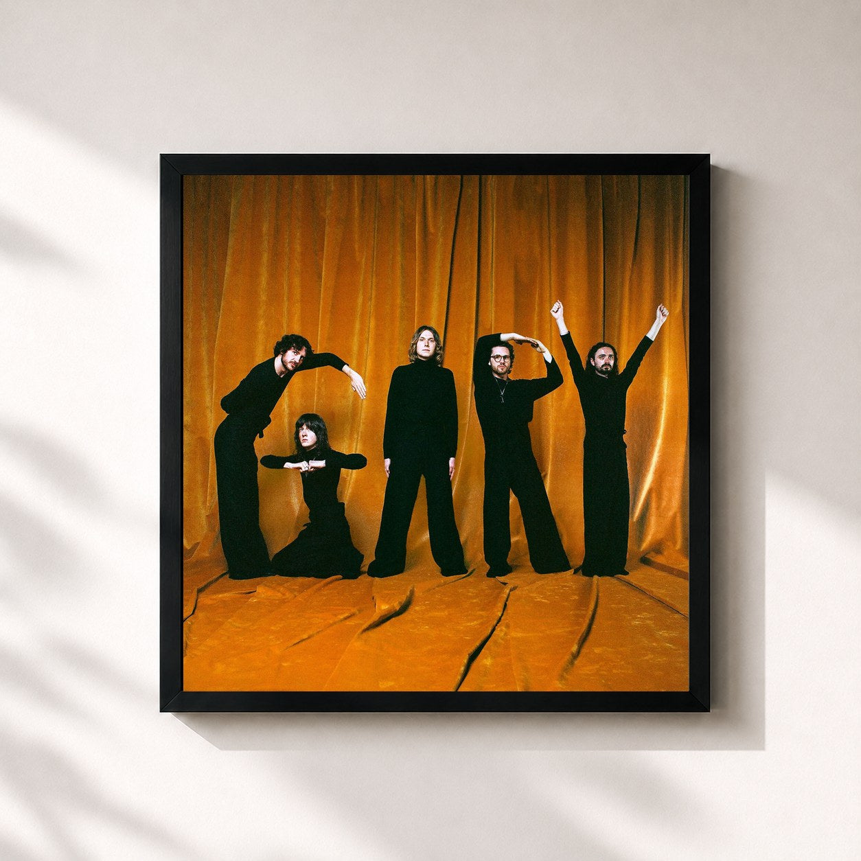 #noir Tableau carré de l'album Gary de Blossoms, cadre noir 32x32 cm